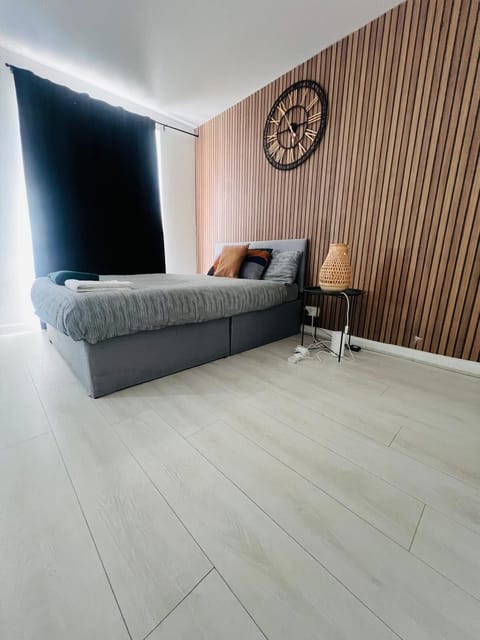 Comfort Double Room | In-room safe, desk, laptop workspace, iron/ironing board
