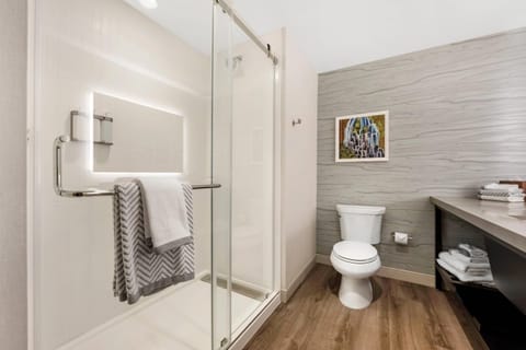 Free cribs/infant beds, free WiFi, bed sheets