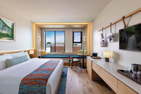 Premium bedding, minibar, in-room safe, blackout drapes