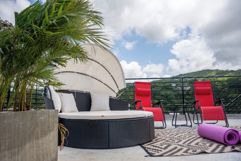 Roof top deck