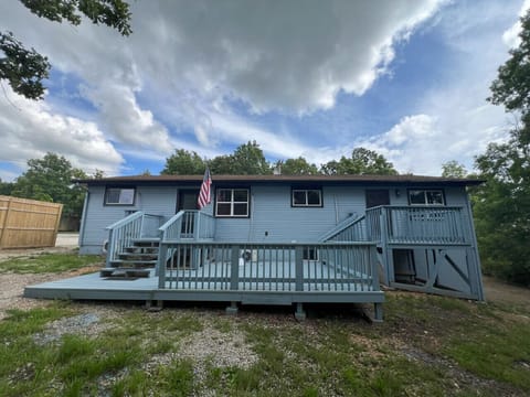 Bluebird Liberty Cottage