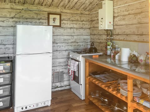 Kitchen area | Brown Hare - Shepherds Retreat, Brecon
