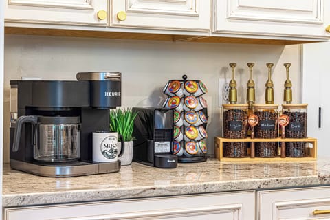 Enjoy single-serve K-Cups or brew a full pot with the Keurig Duo + espresso shot