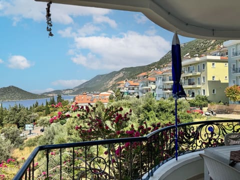 Apartment, Balcony, Sea View | Balcony