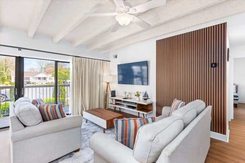 Tiburon Tide Retreat photo 1