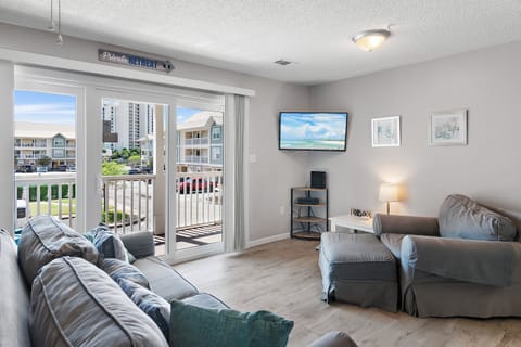 Welcome to St. Martin Beachwalk Villas 122