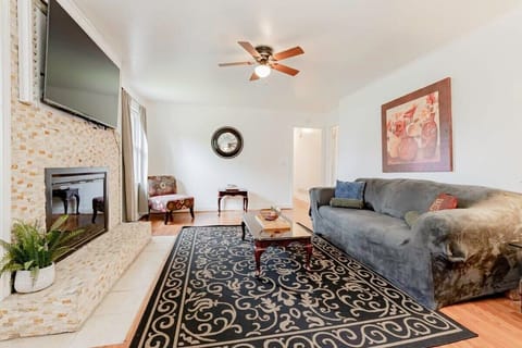 Relaxing living room
