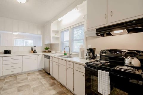 Unit A - Fully equipped kitchen