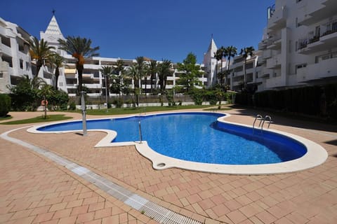 Holiday Home Swimming Pool