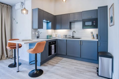 The Pig Sty - 1 Bedroom Studio - Princes Gate (25373)