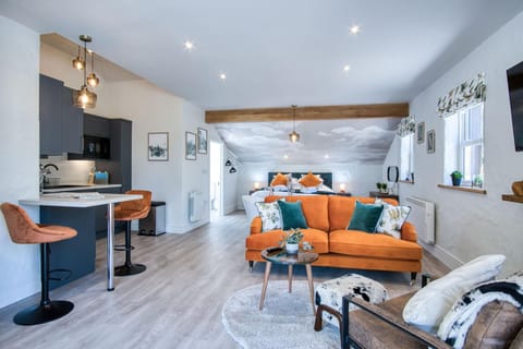 The Pig Sty - 1 Bedroom Studio - Princes Gate (25369)