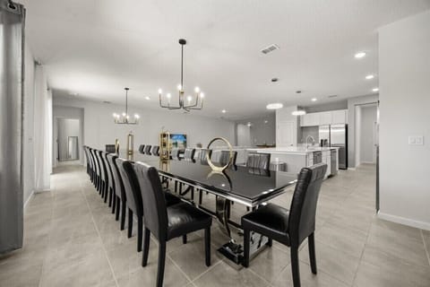 2393 Shanti Drive (4).jpg