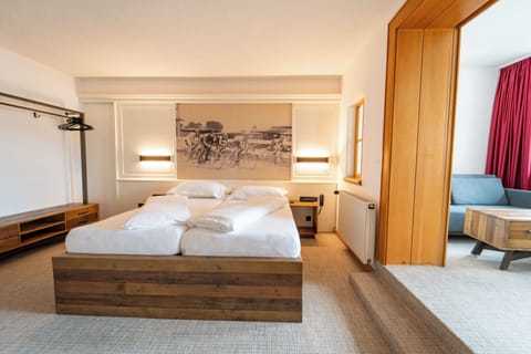 Comfort Double Room | Hypo-allergenic bedding, down comforters, minibar, in-room safe