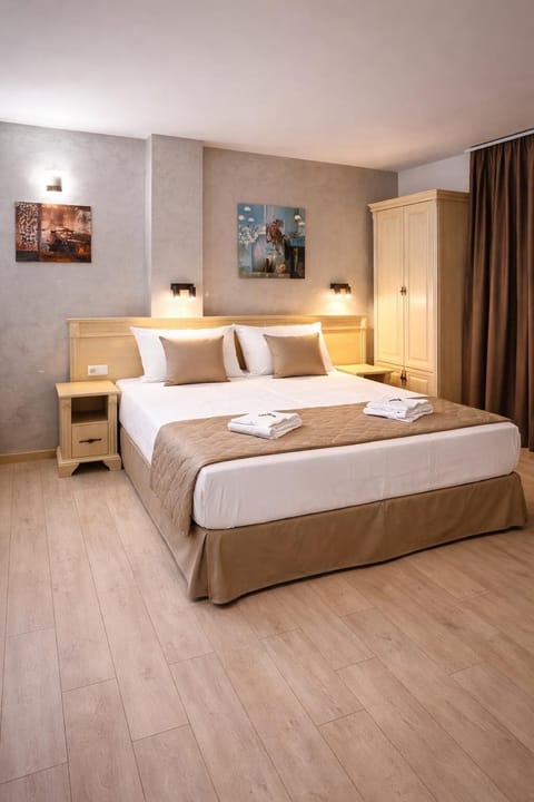Standard Double Room | Minibar, desk, laptop workspace, soundproofing