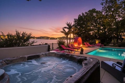 Welcome to Aqua Vie, where all of your luxury Lake of the Ozarks Vacation Dreams come true!