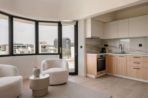 Loft, 1 Bedroom, City View | Private kitchen | Fridge, oven, stovetop, dishwasher