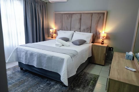 Classic Apartment | Iron/ironing board (on request), WiFi (free)