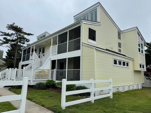 1st Floor End-Unit Condo
