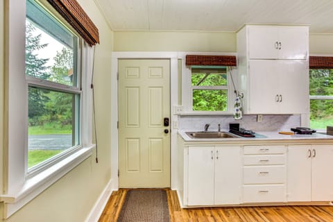 House (1 Bedroom) | Interior