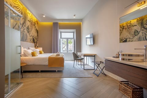7 - Twin Room, City View | Soundproofing, WiFi (free), individually decorated, bed sheets