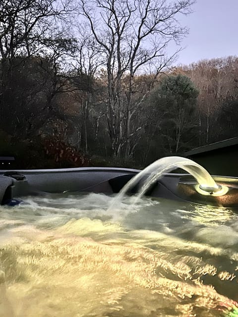 Your private Hot Tub under the stars