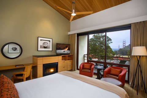 Contemporary King View