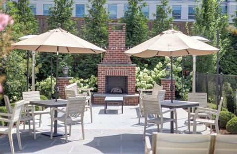 Outdoor Living and Fireplace