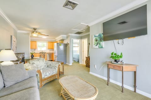 Fort Myers Beach Vacation Rental | 2BR | 1BA | 672 Sq Ft | Stairs Required