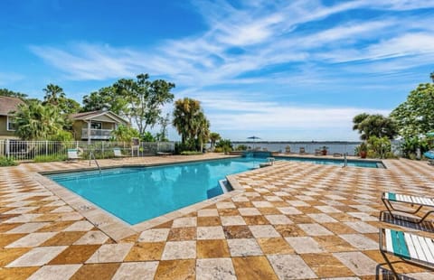 Riverside Community Pool