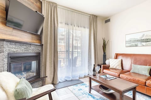 Living room with Smart TV and sofa bed