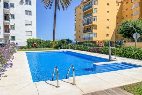 Holiday Home Swimming Pool