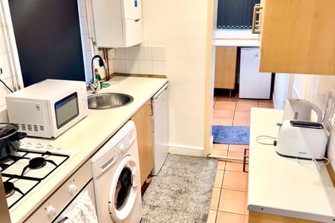 Apartment | Private kitchen | Fridge, microwave, oven, stovetop