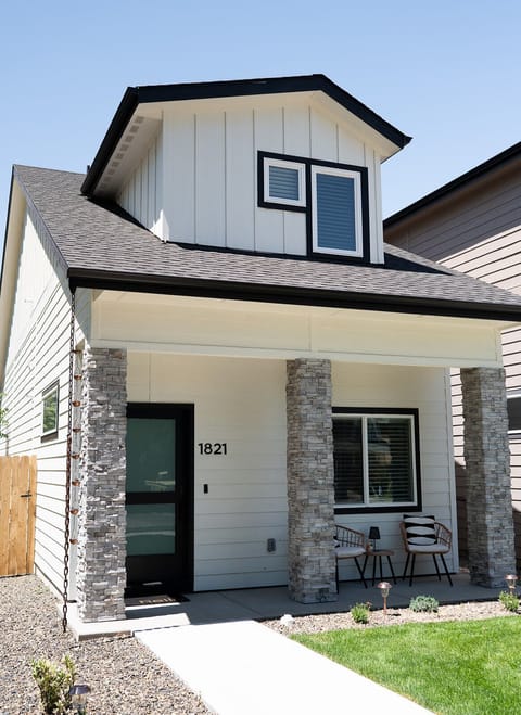 Little Bungalow front porch