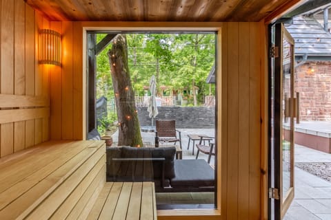 Standard House, 2 Bedrooms, Balcony (BalChill House With Sauna And Jacuzzi) | Interior