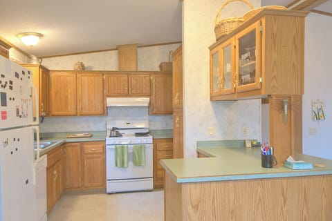 Orchard Acres has a big kitchen that will deliver, no matter what you ask of it.