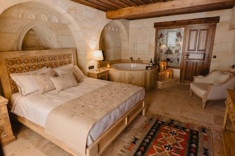 Honeymoon Double Room, Garden View | Premium bedding, in-room safe, laptop workspace, free WiFi