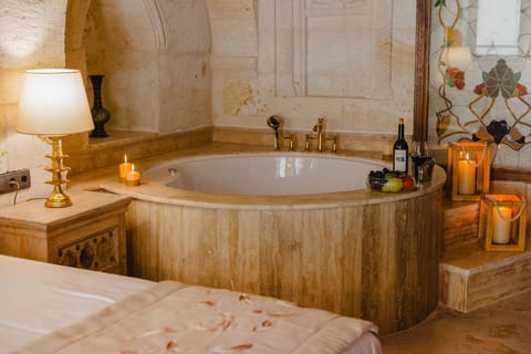 Honeymoon Double Room, Garden View | Premium bedding, in-room safe, laptop workspace, free WiFi