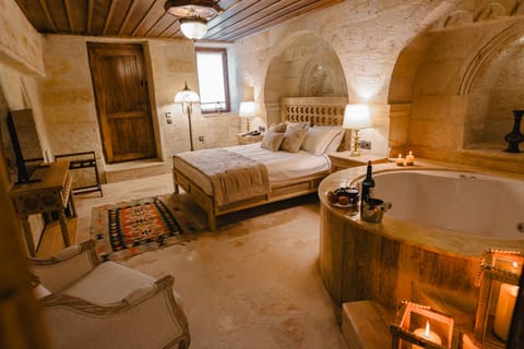 Honeymoon Double Room, Garden View | Premium bedding, in-room safe, laptop workspace, free WiFi