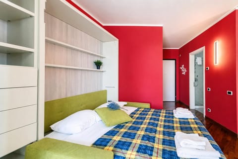 Standard Studio, Balcony (Charming Apartment Genova City View) | WiFi