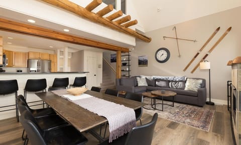 House, 3 Bedrooms | Living area