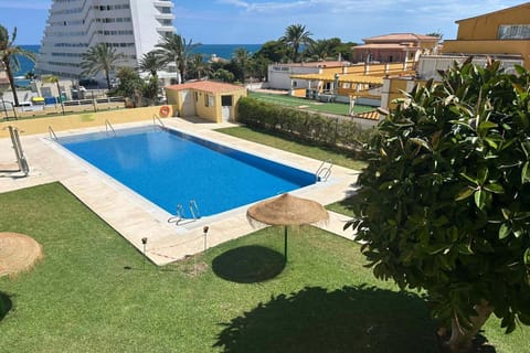 Holiday Home Swimming Pool