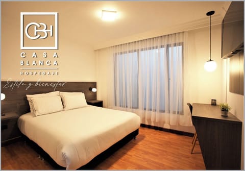Junior Double Room | Desk, laptop workspace, iron/ironing board, WiFi (free)