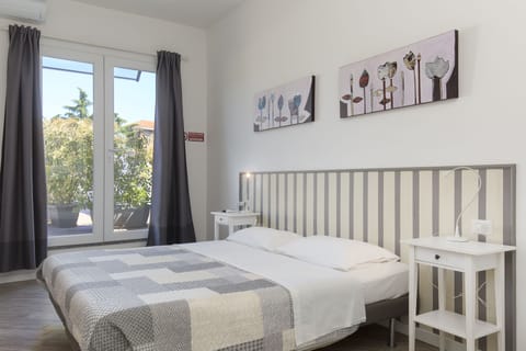 Double or Twin Room, Terrace | Laptop workspace, free cribs/infant beds, free WiFi, bed sheets