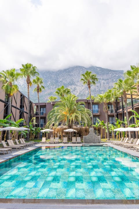 2 outdoor pools, pool umbrellas, sun loungers