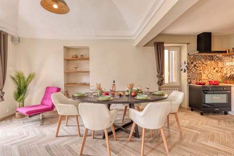 Honeymoon Apartment, Multiple Bedrooms (Boutique Apartment Casa Del Giudice) | Dining