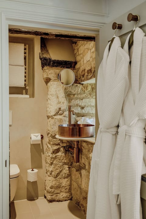 Comfort Double Room | Free WiFi