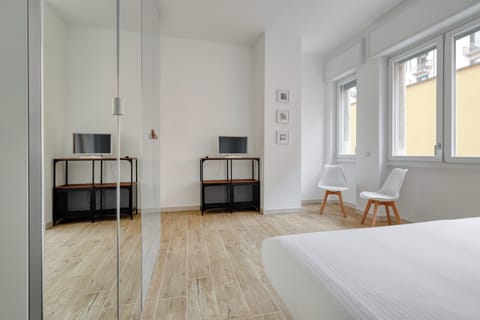 Apartment, 2 Bedrooms, 2 Bathrooms | Iron/ironing board, WiFi (free), bed sheets