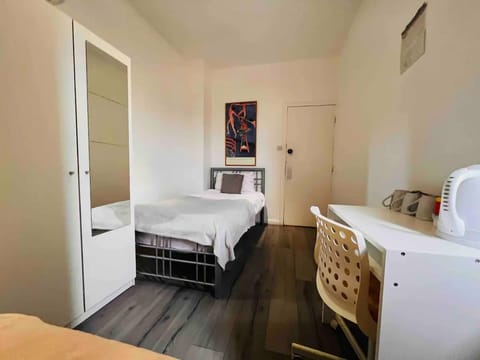 Apartment | 3 bedrooms, free WiFi, bed sheets