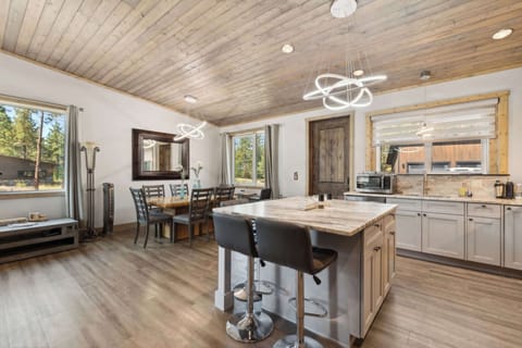 Additional counter seating