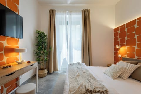 Comfort Double Room (Arancia Suite) | Desk, blackout drapes, free WiFi, bed sheets